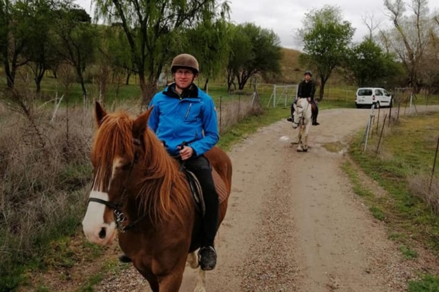Subiendo a caballo