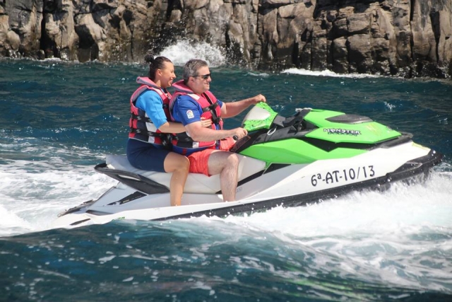 A bordo del jet ski