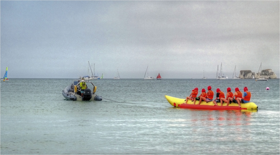  Bateau banane à Premià de Mar 