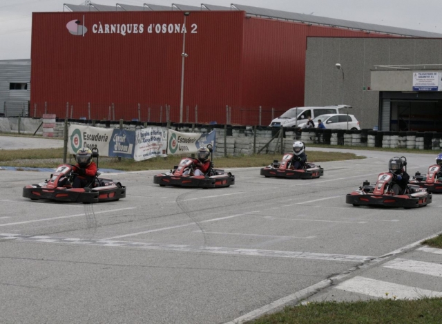  Junior karts on the grid 