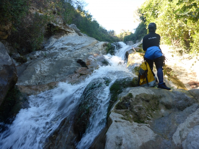  Praticar canyoning