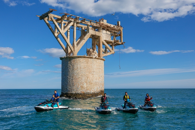 Motos de agua con amigos