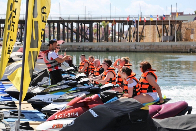  velocità sulle acque di Torrevieja 