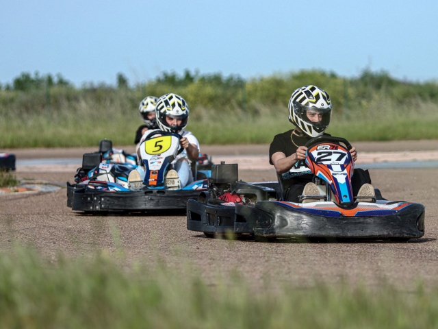  Karts with friends