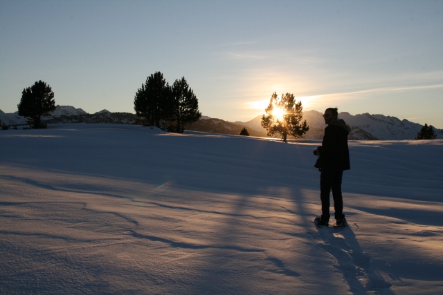  Aran Valley with snowshoes 