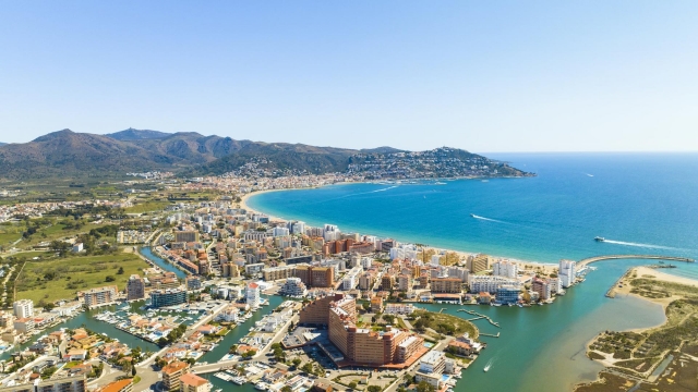 Views of Sant Pere Pescador 