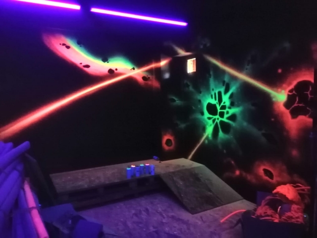  Try laser tag in Salou 