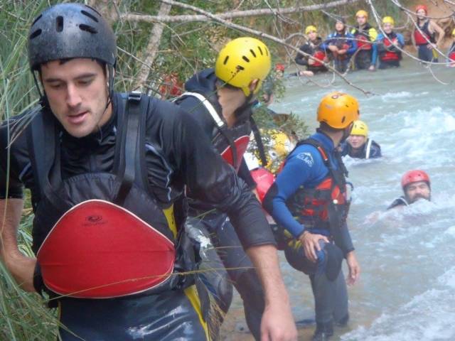  Crossing the river farewell 