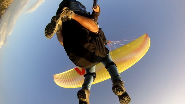 haciendo parapente