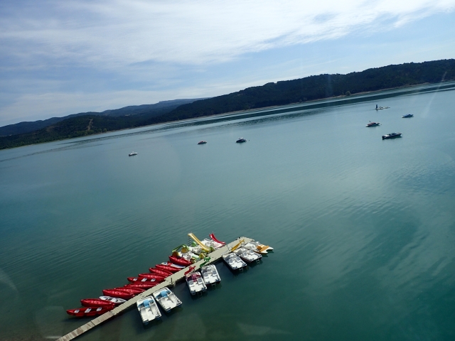 Come and navigate in a canoe