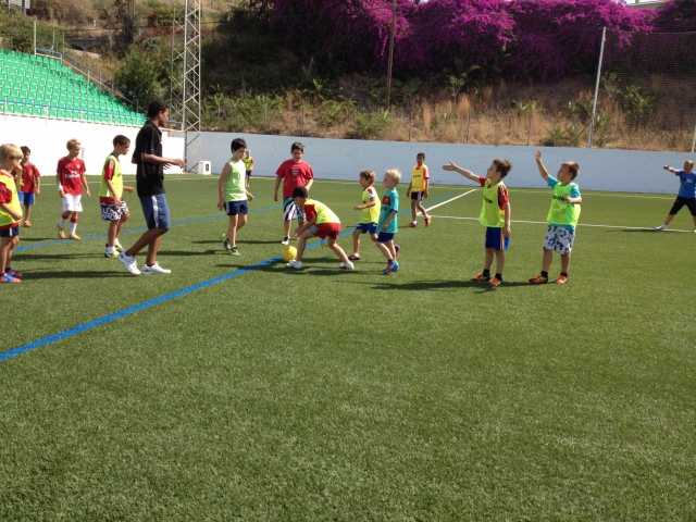  Fußball im Club Camp 