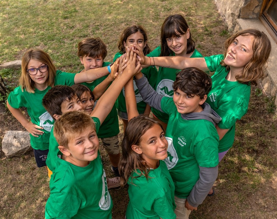  Children enjoying one day in the Sierra de Guadarrama