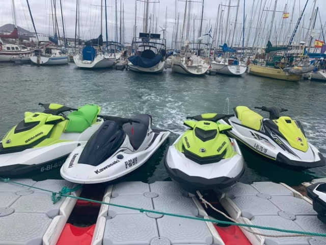  Jet skis em Puerto del Carmen 