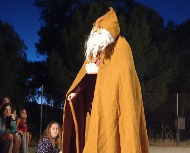 En el anfiteatro duranle una velada nocturna
