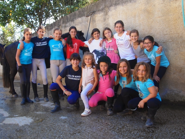  Gruppo di bambini 