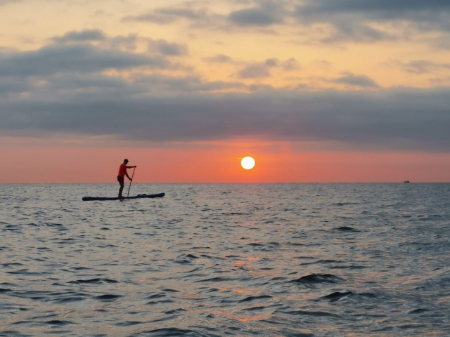 地中海立桨冲浪