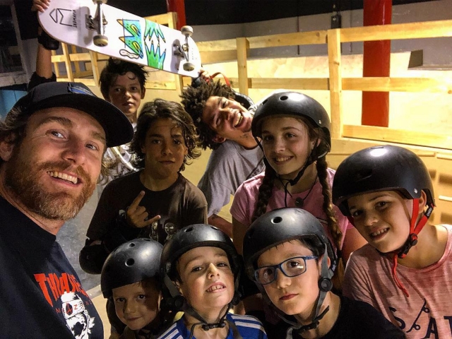  Selfie avec les patineurs 