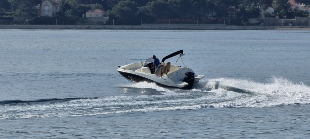 Embarcaciones en el puerto de denia