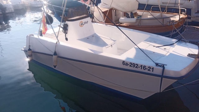  Come sail on our boat