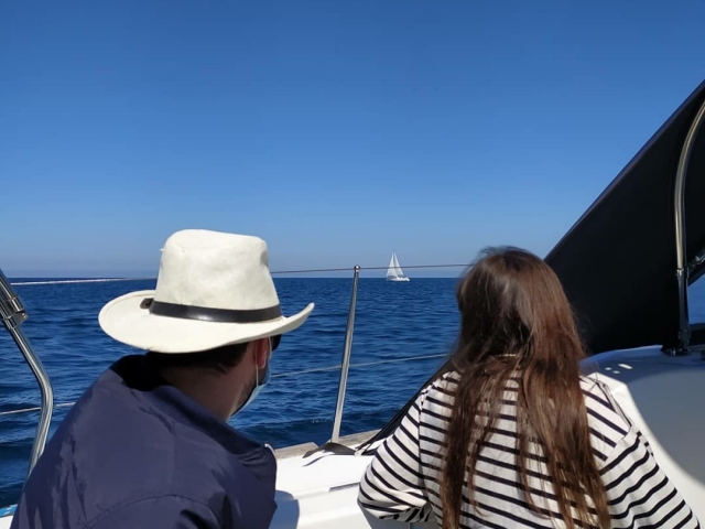  Nevaga com barco de aluguer em Sada 