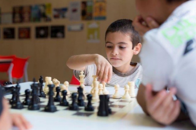  Moving a piece in the chess game