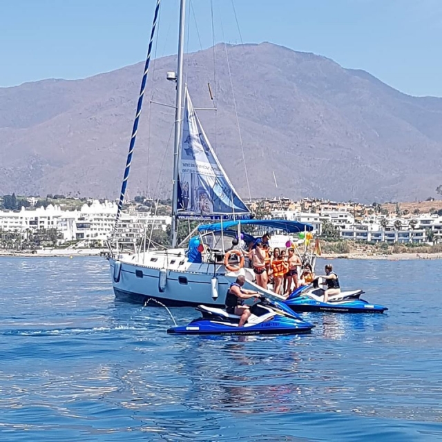 Disfruta de una jornada en alta mar sin precedentes