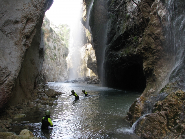  non-dry ravine