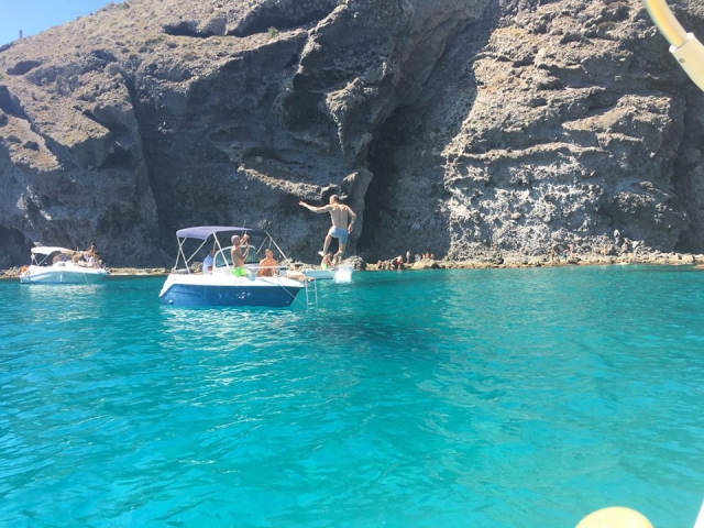 Paseo en barco por Cabo de gamarra