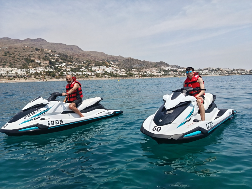 阿利坎特的摩托艇之旅 