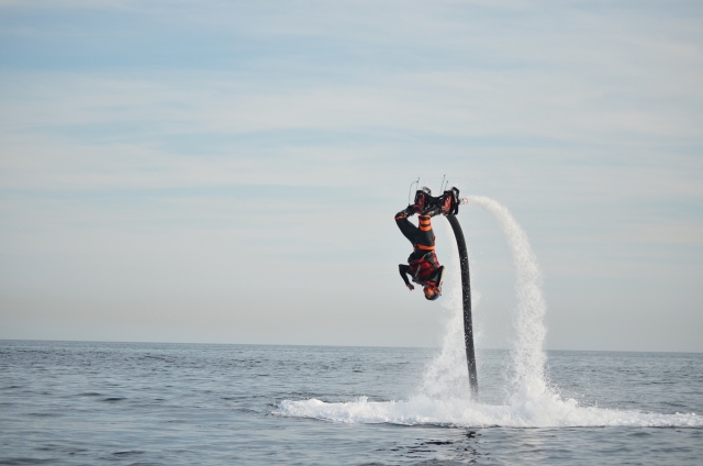 Volteretas con flyboard