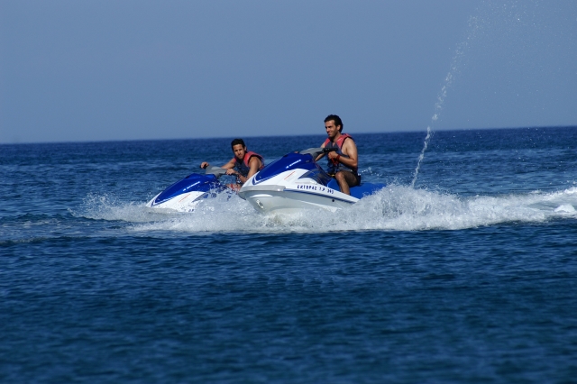  Paar-Jetski 