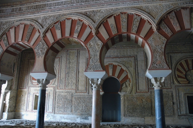  Il ricco salone