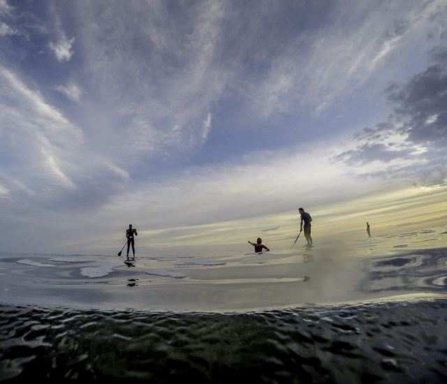 Haciendo paddle surf.jpg