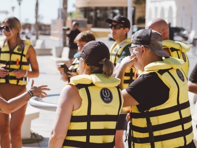 Ruta en moto de agua desde el puerto deportivo de Carboneras