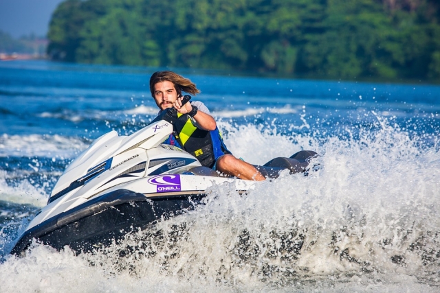 Moto de agua rapidez