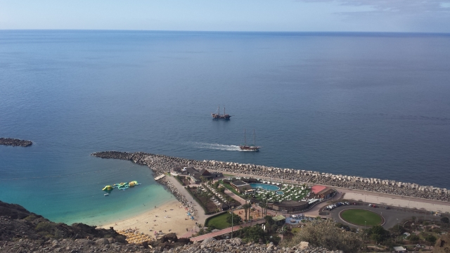 Playa de Amadores