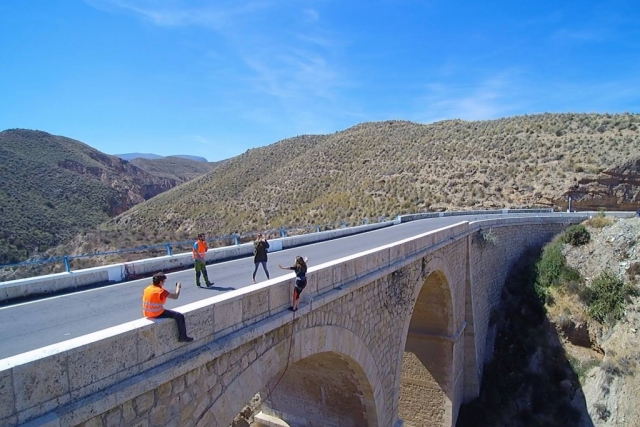  Sauter du pont 