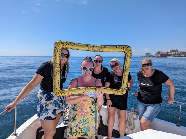 By boat with friends 