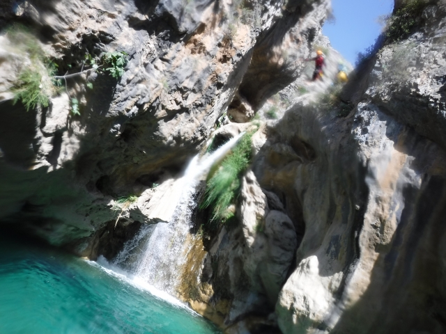  Salto con cascata 