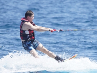 Sesión de wakeboard en el Port Fòrum, 15min