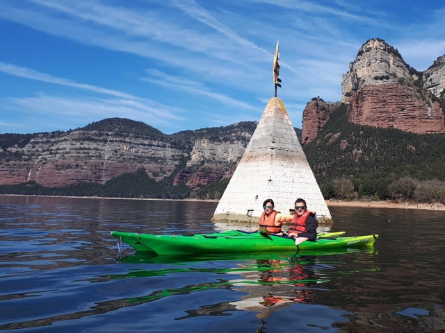 En kayak por el embalse de Sau