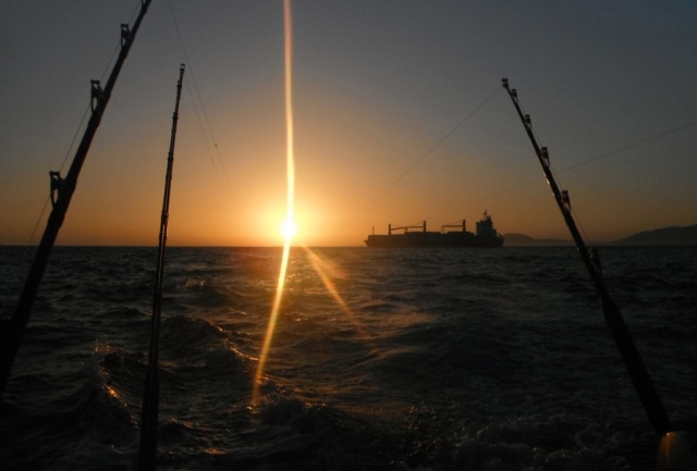  Pêche au coucher du soleil