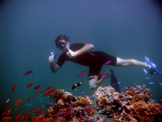 Practicando snorkel en Isla de Mouro