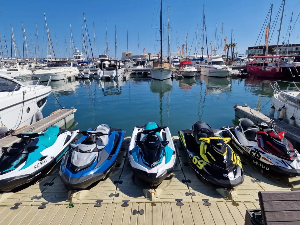 Motos preparadas para el alquiler Motos preparadas para el alquiler