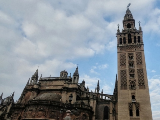 Catedral y giralda de Sevilla 