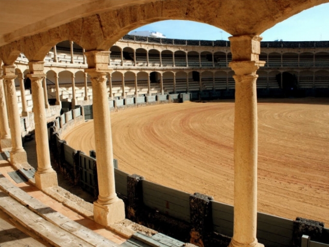  Bullring 