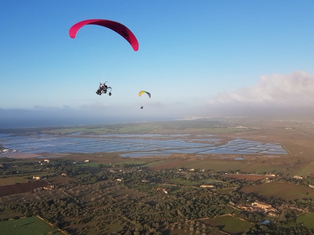  Paramotor simultâneo em Mallorca 