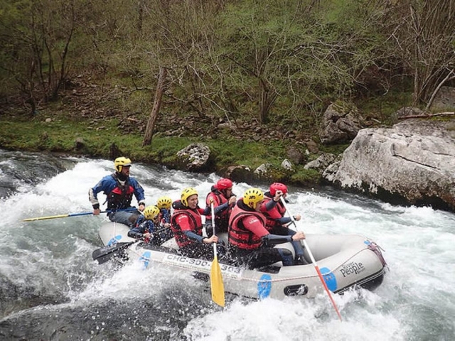  Rafting en famille 