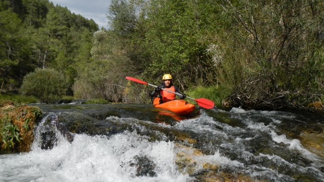  Canoë en eaux vives 