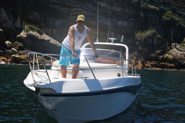 Parados con el barco en un paseo
